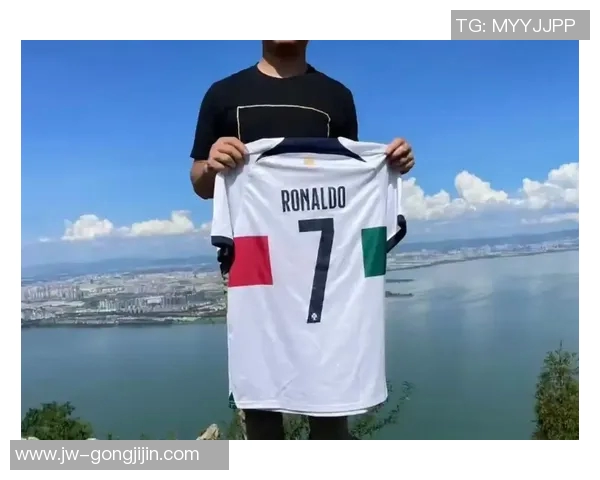 全球足球巨星盘点他们如何改变了这项运动的历史与未来