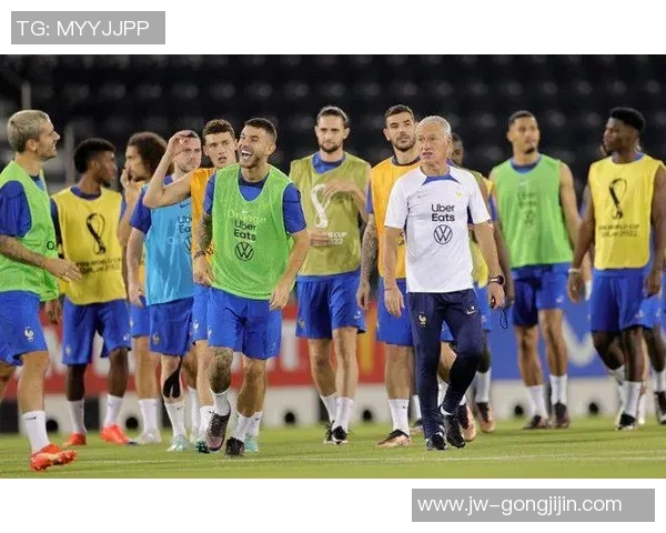 足球明星海外运营团队的成功之道与市场策略分析