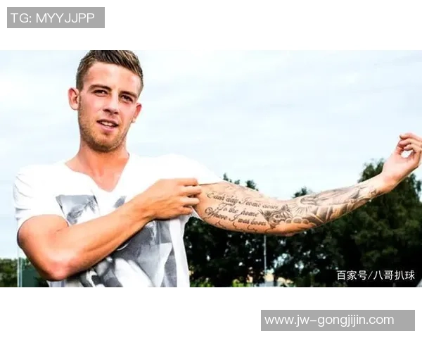 韩国足球明星独特纹身图案解析与背后故事分享